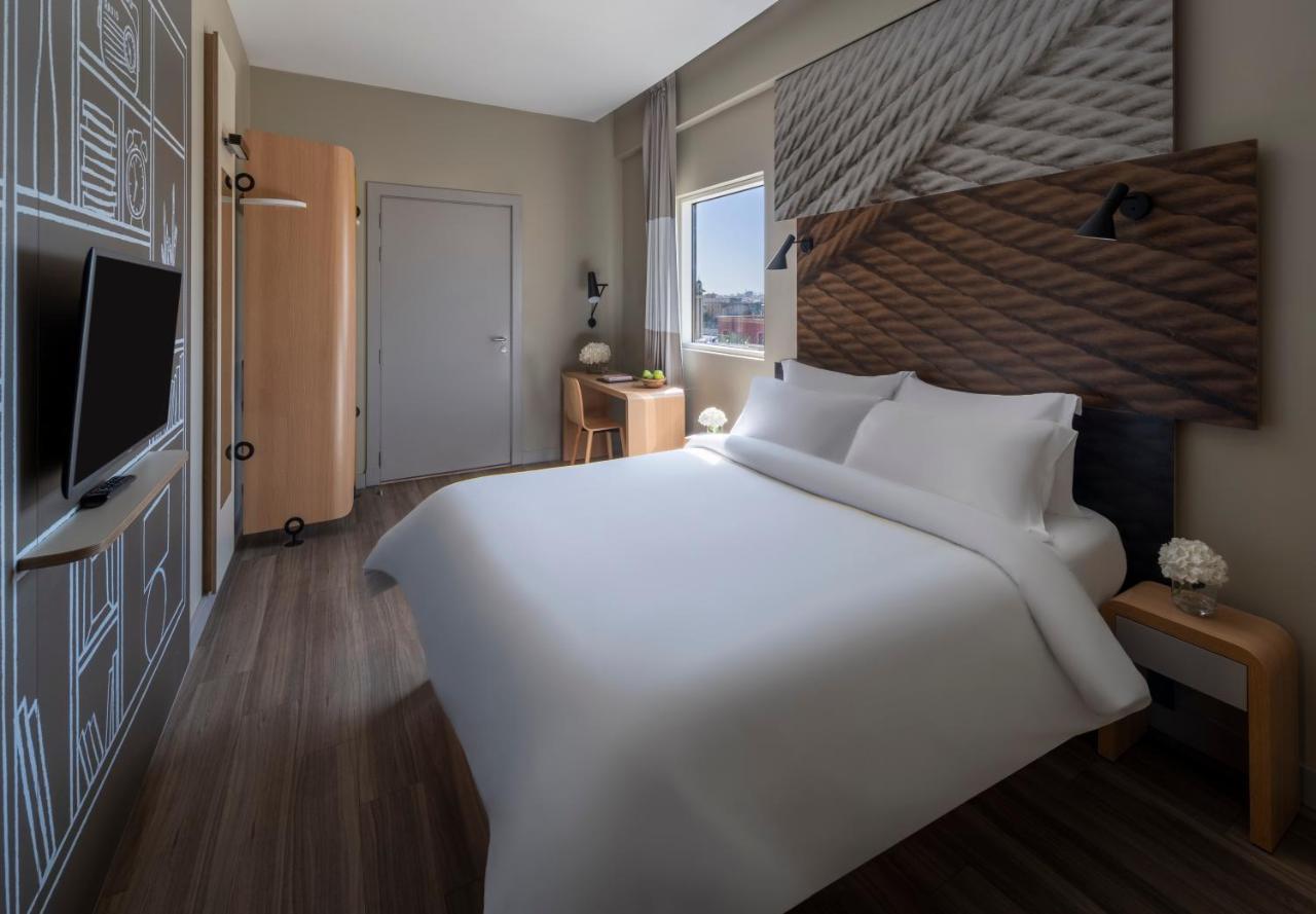 Ibis Malik Road 3*