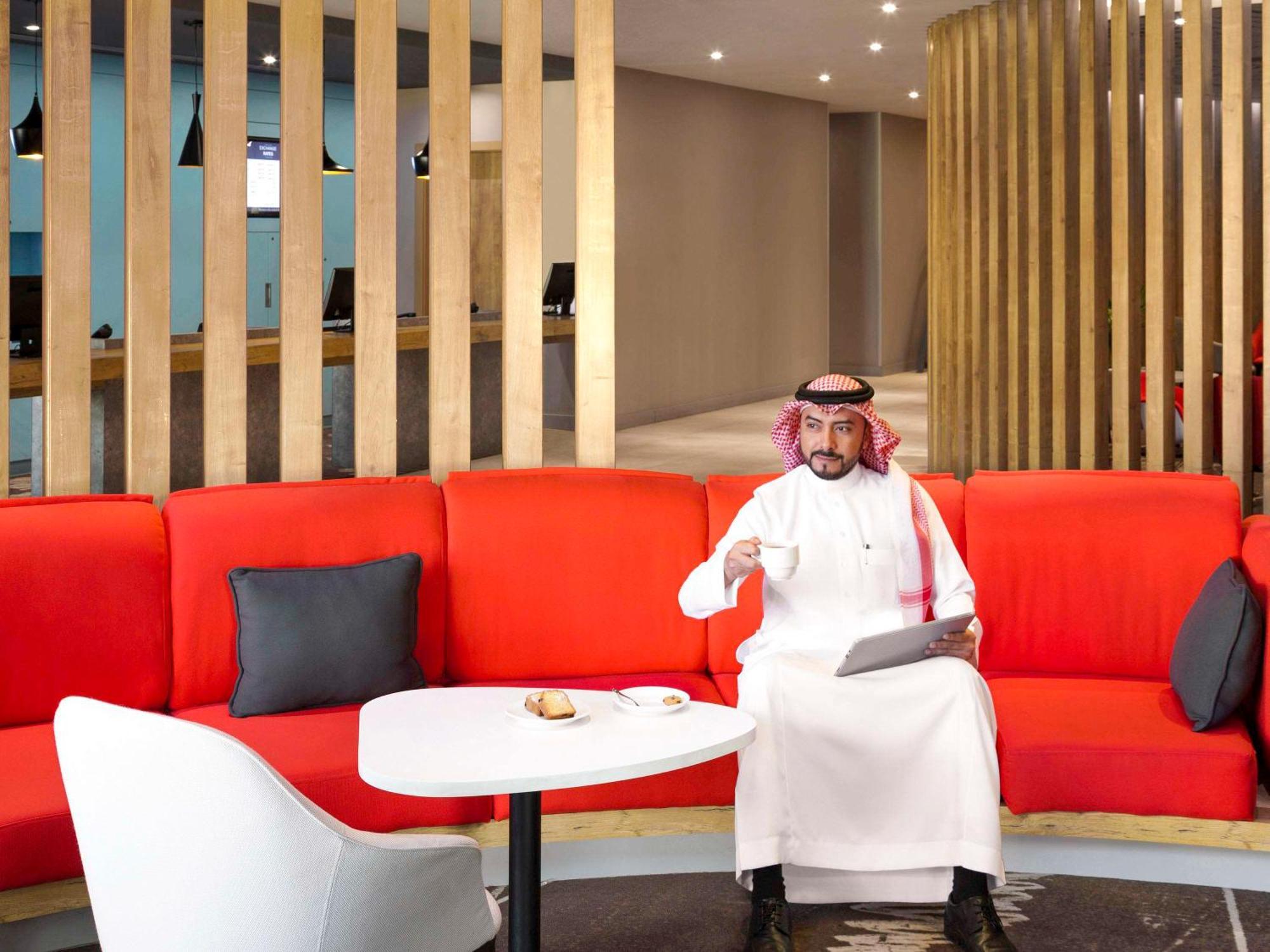 Ibis Malik Road Hotel